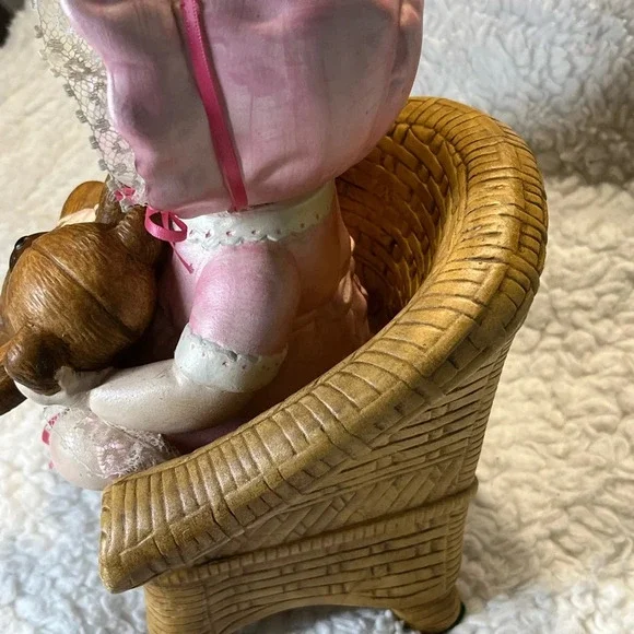 Rare Vintage Ceramic Girl in Wicker Chair Holding a Teddy Bear - Picture 5 of 8